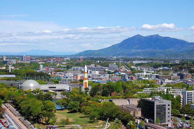 筑波研究学園都市中心部と筑波山