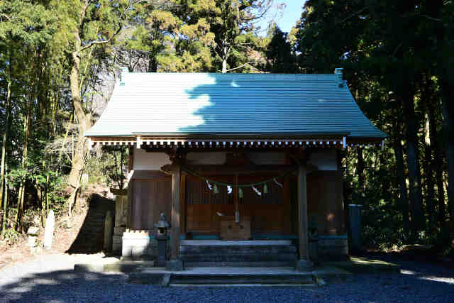 足尾神社拝殿
