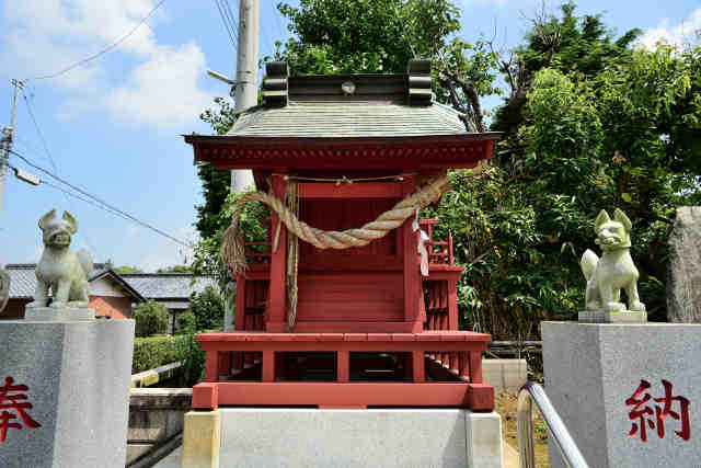 城守稲荷神社社殿