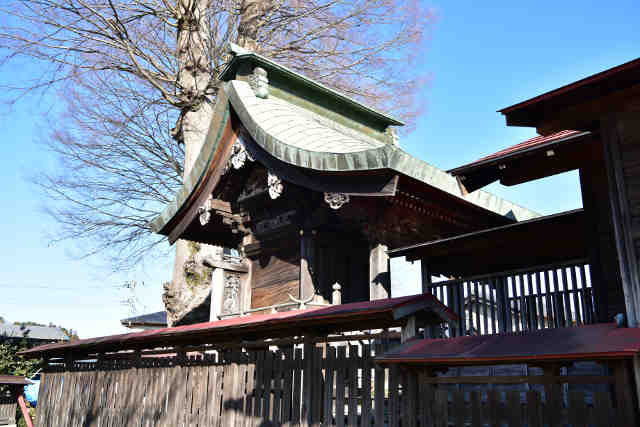 石井神社本殿