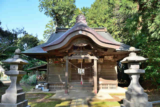 西成井八坂神社拝殿