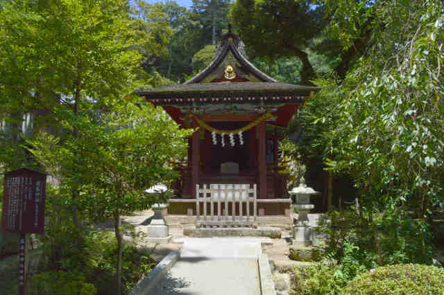 厳島神社本殿
