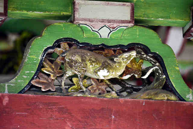 春日神社蟇股左