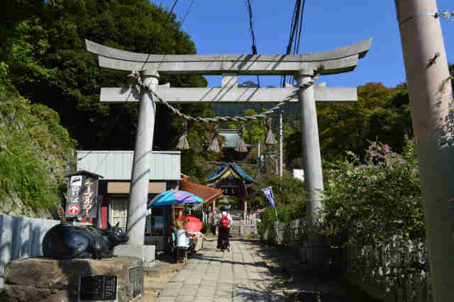 石鳥居