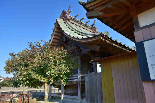 八幡香取神社本殿