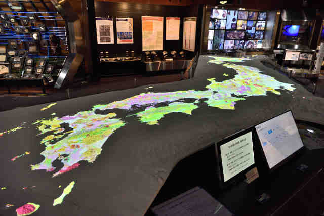 第１展示室日本列島地質模型